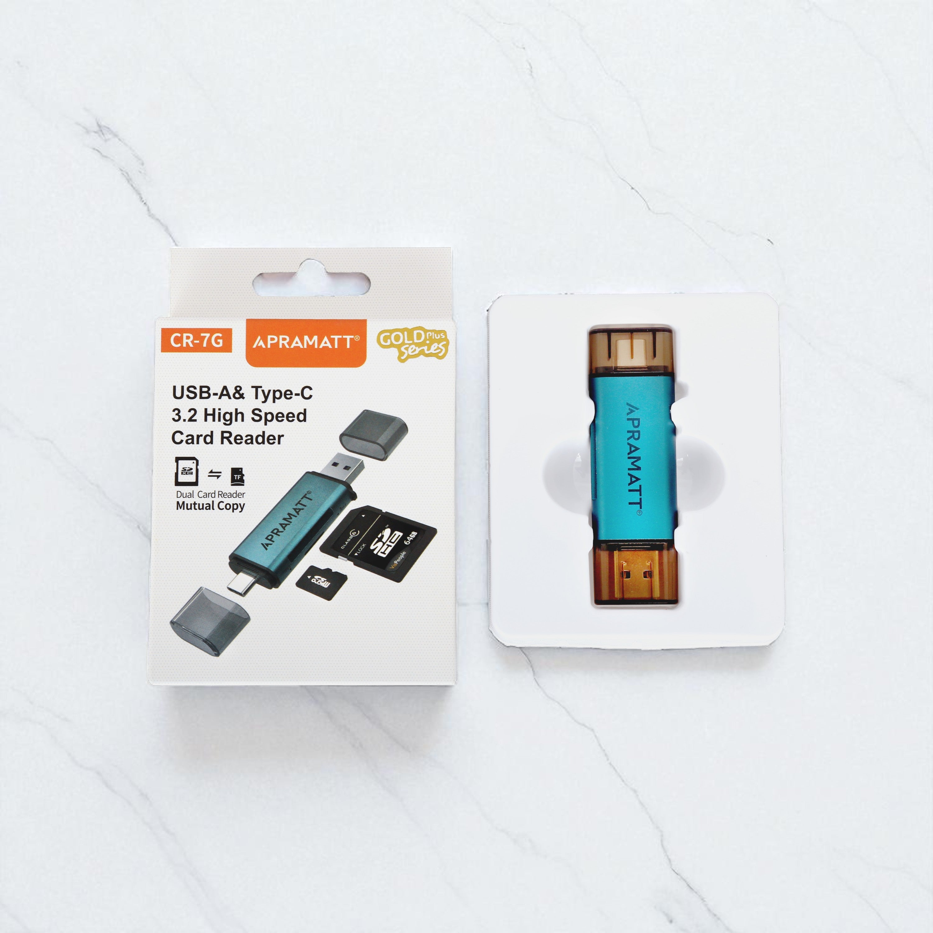 CR 7G (2 in 1 USB3.0 and USB-C 3.0 to SD and Micro SD)